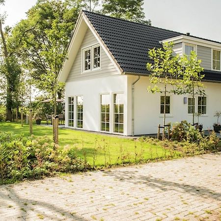 Spacious Home With A Fireplace At 3 Km From Baarle-Nassau Exterior photo
